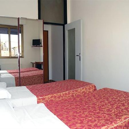 Hotel Virgilio Μιλάνο Εξωτερικό φωτογραφία