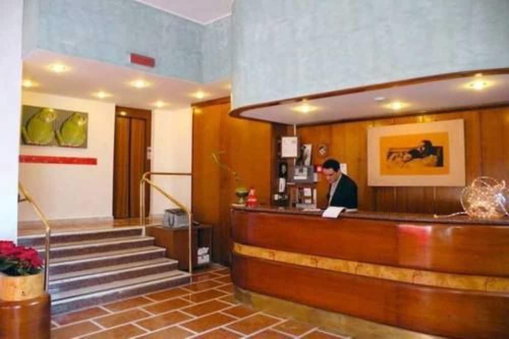 Hotel Virgilio Μιλάνο Εξωτερικό φωτογραφία