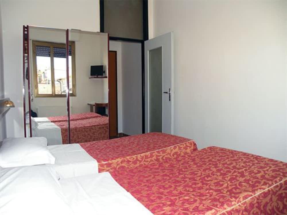 Hotel Virgilio Μιλάνο Εξωτερικό φωτογραφία