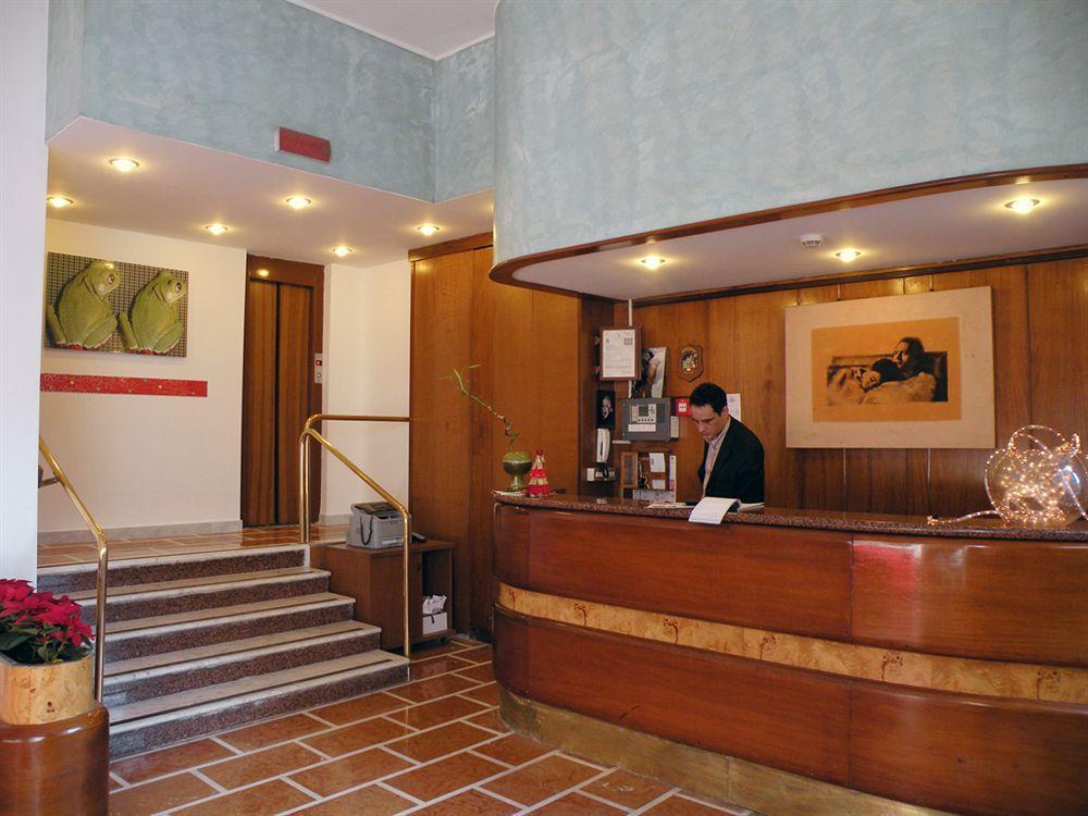 Hotel Virgilio Μιλάνο Εξωτερικό φωτογραφία